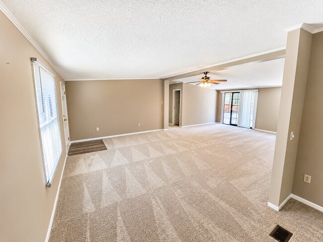 Building Photo - 801 Jetty Ct
