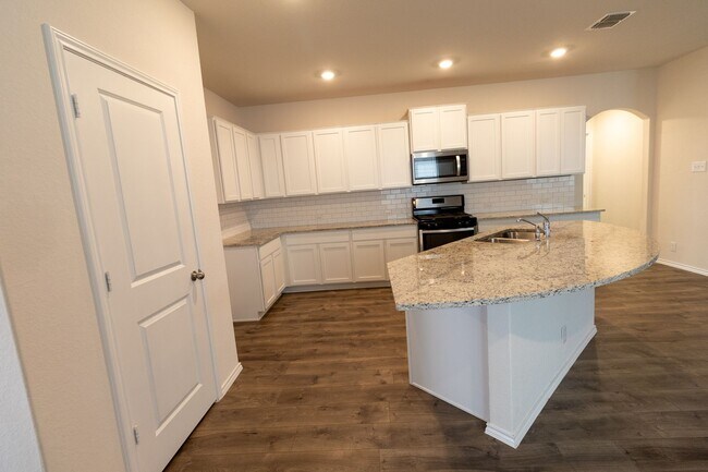 Building Photo - 8414 Tortoise Trl