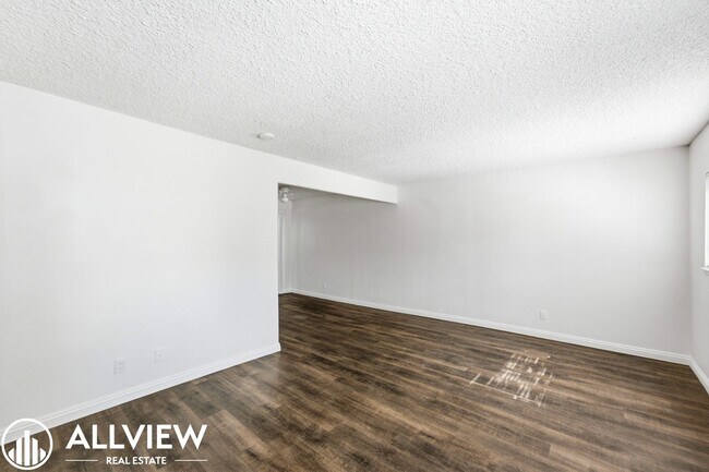 Building Photo - 3410 W Olinda Ln