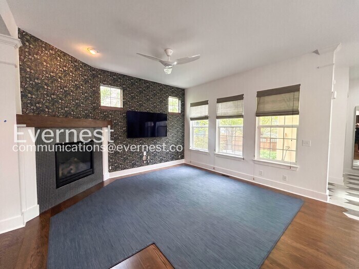 Building Photo - 841 Uinta Way