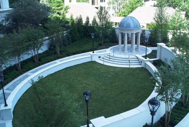 Building Photo - 195 14th St NE