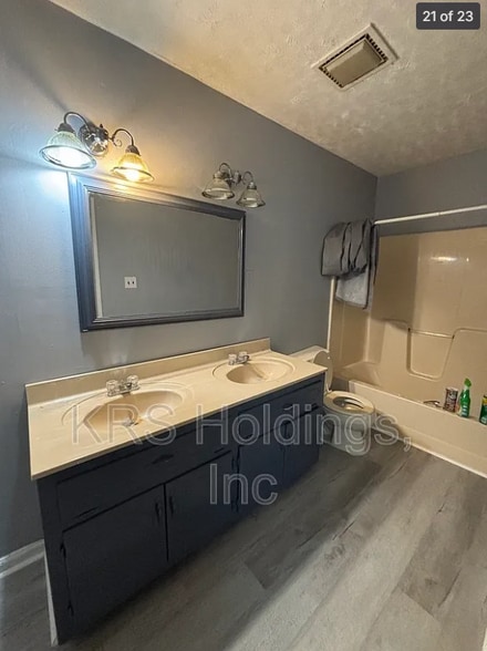 Building Photo - 118 Virginia Ave