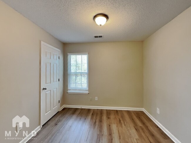 Building Photo - 3703 Wavetree Overlook NW