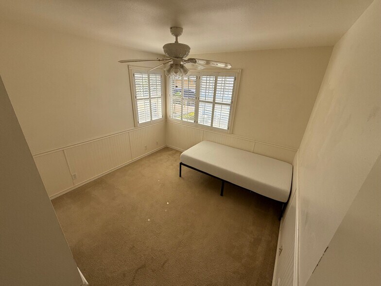 Building Photo - 91-542-542 Makalea St