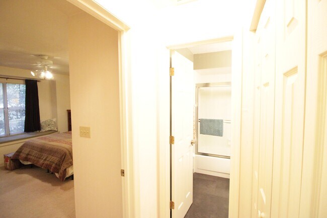 Building Photo - 12338 NW 9th Ln