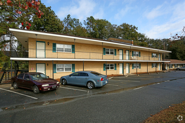 Building Photo - Sandpebbles Apartments