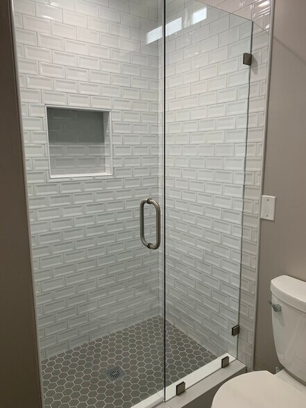 Building Photo - 4236 Cleveland Ave