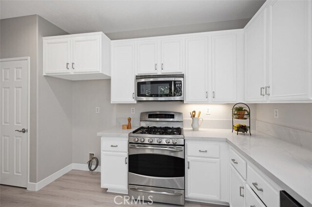 Building Photo - 2 Allaire Way