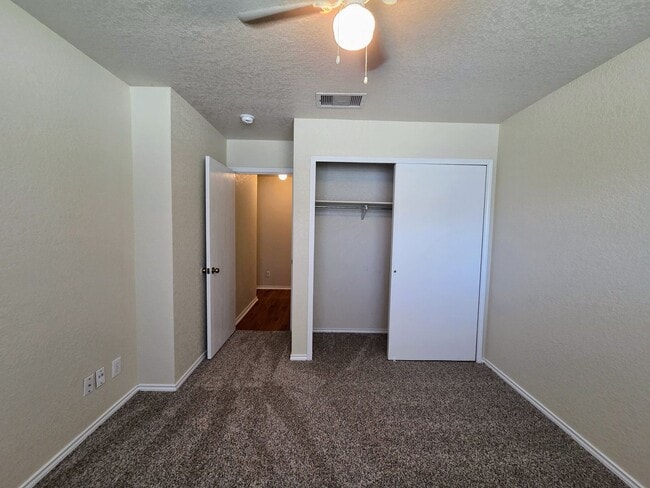 Building Photo - Cibolo Valley Range ~ Single Story 4 Bedro...