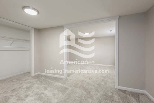 Building Photo - 614 S Depot St