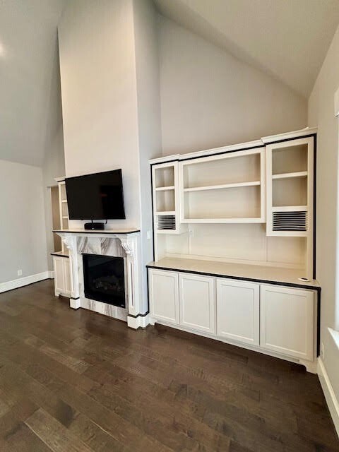 Building Photo - 8970 Navigation Cir