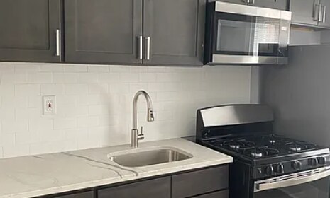 Building Photo - 6320 Magnolia St