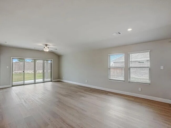 Building Photo - 1209 Gardendale Holw Ln