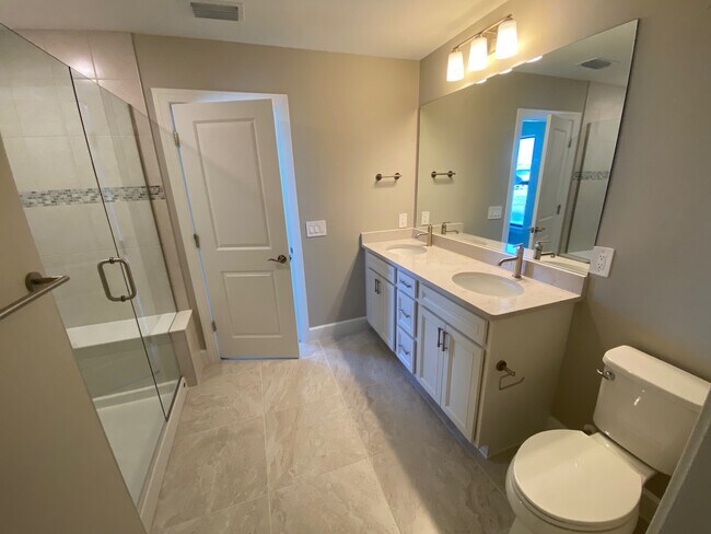 Building Photo - 6248 Baywood Ct