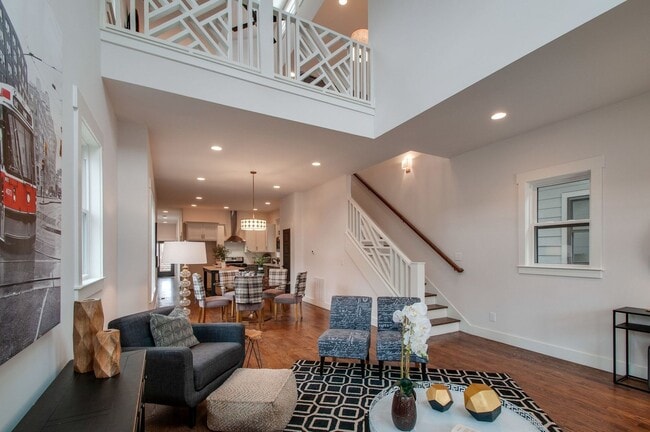 Building Photo - Amazing Location - 3 Bed, 2.5 Bath w/ Vaulted Ceilings and Covered Deck