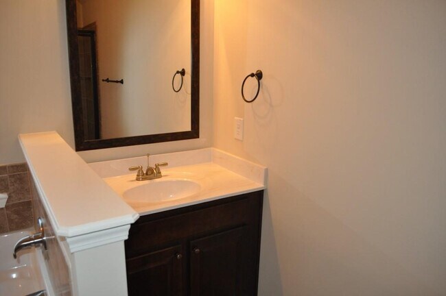 Building Photo - 1455 Forest Brook Trail