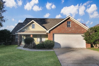 Building Photo - 810 Windlass Cove