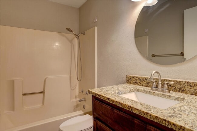 Building Photo - 711 Wolftrap Dr