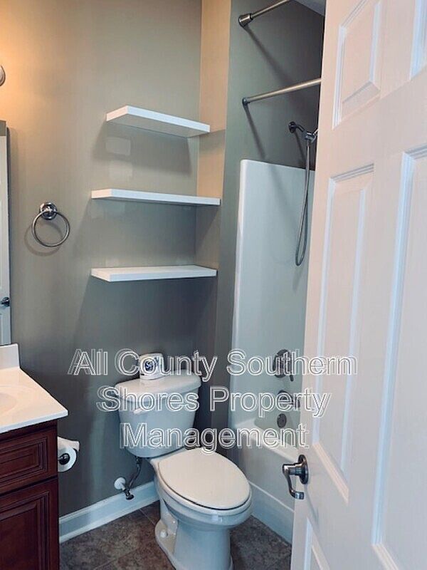 Building Photo - 131 Maggie Wy