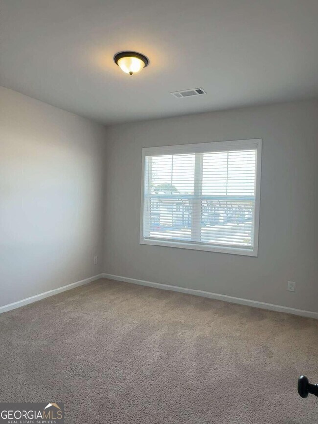 Building Photo - 4695 Cypress Pk Dr