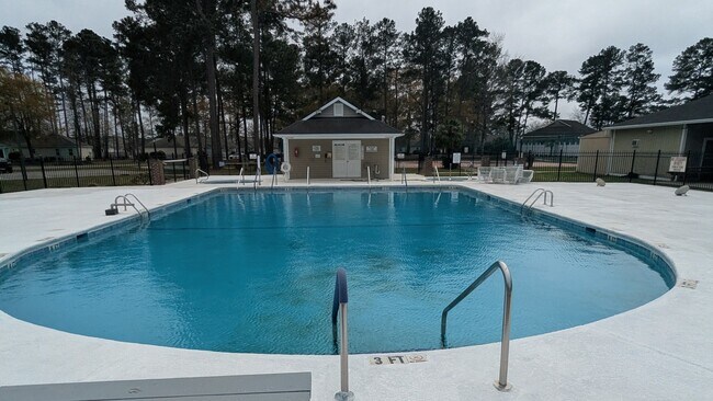 Building Photo - 6840 Blue Heron Blvd