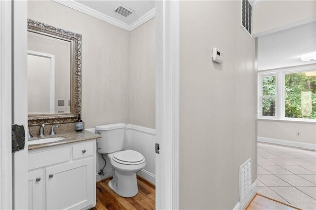 Building Photo - 1428 Brookcliff Dr