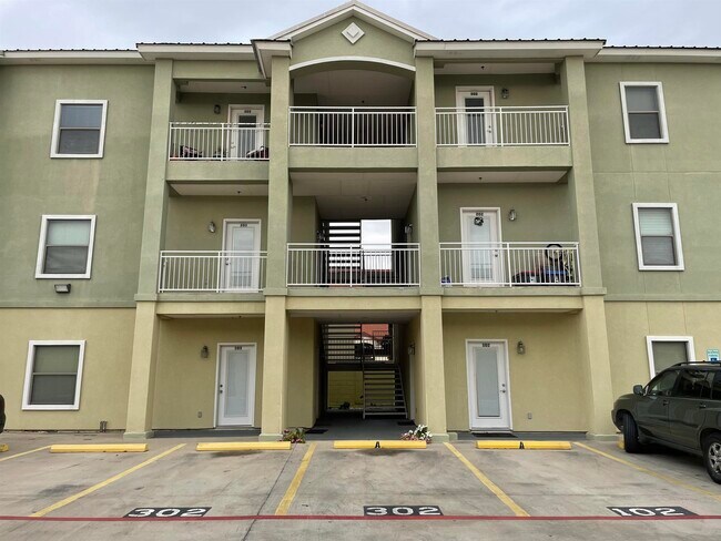 Building Photo - 5402 Marcella Ave