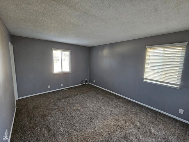 Building Photo - 3121 Shadow Brook Dr