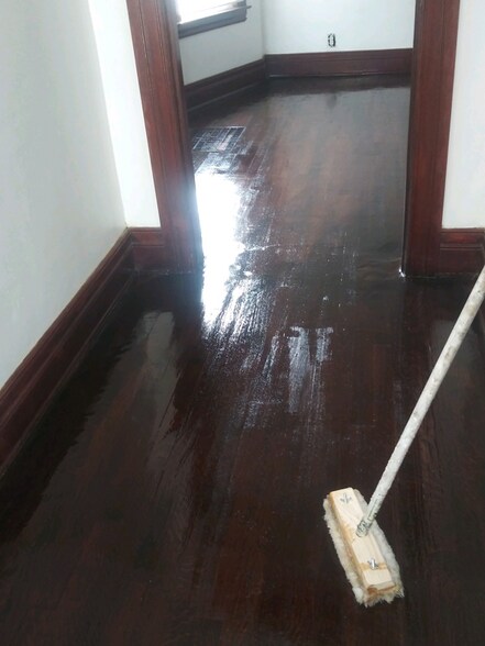 Building Photo - 2925 Helen St