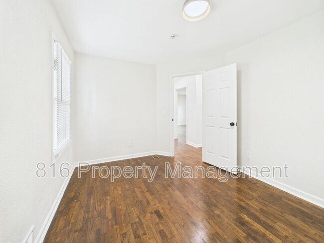 Building Photo - 8404 E 47th Terrace