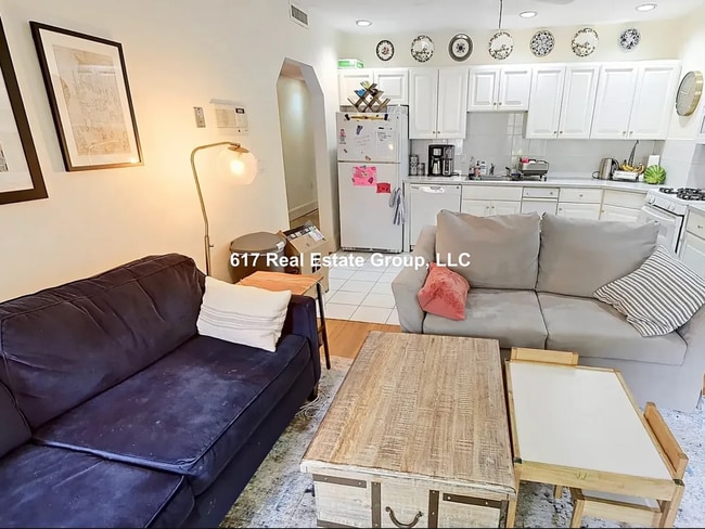 Building Photo - 12 Dean Rd