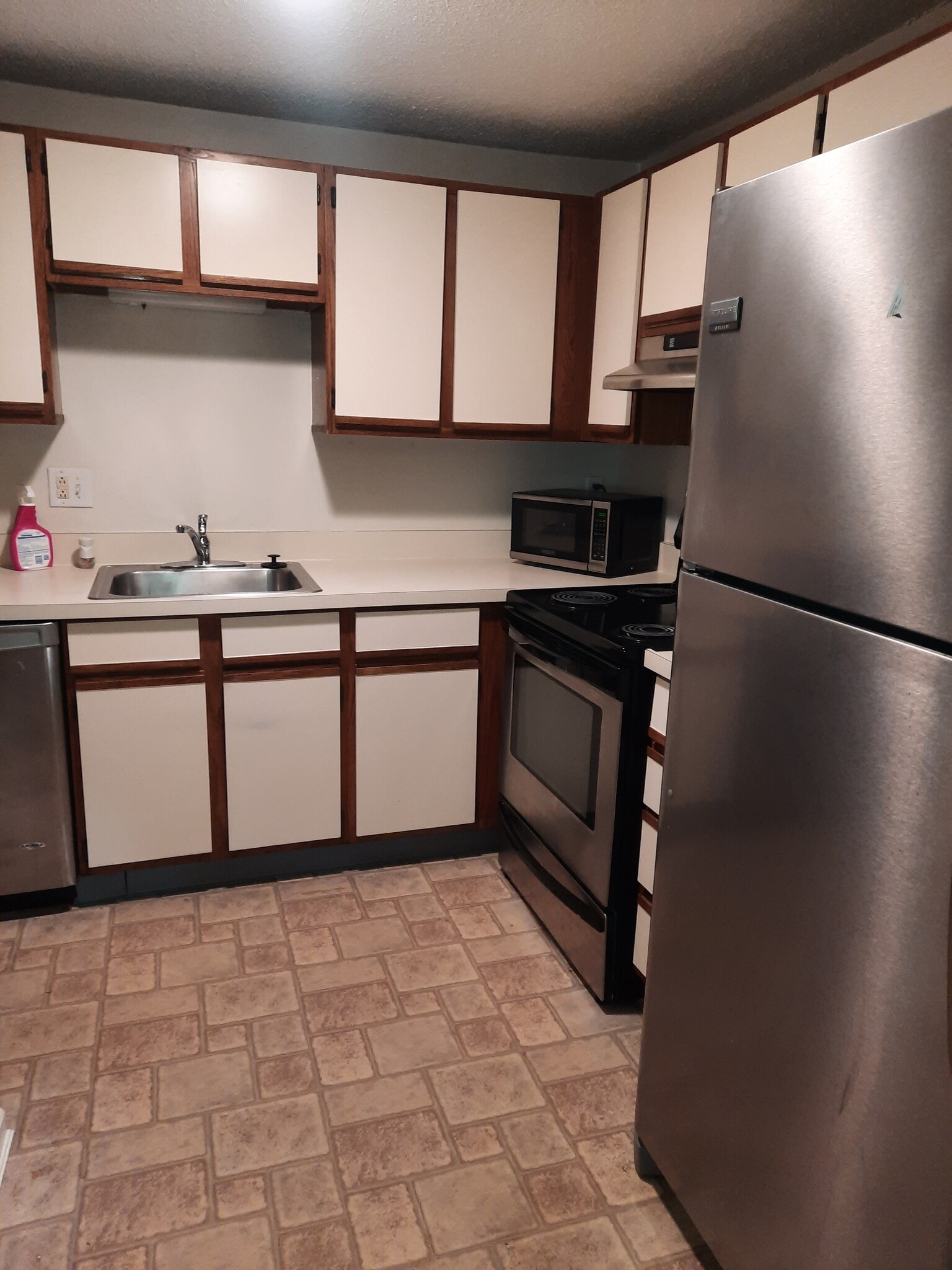 Building Photo - 10 Longworth Ave