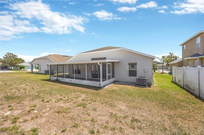 Building Photo - 30435 Annadale Dr