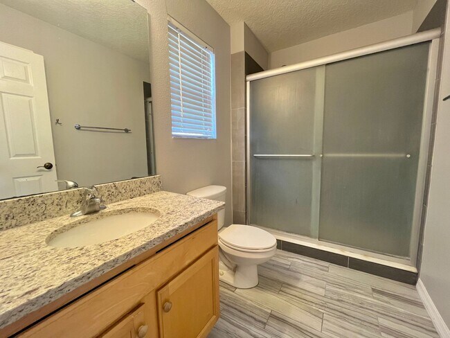 Building Photo - Hunter's Creek - 3 Bedroom, 2.5 Bathroom T...
