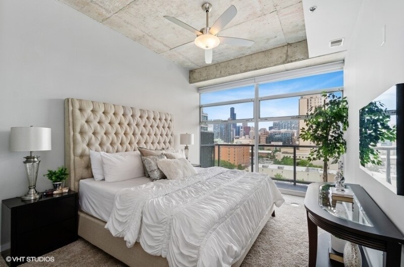 Building Photo - 1620 S Michigan Ave