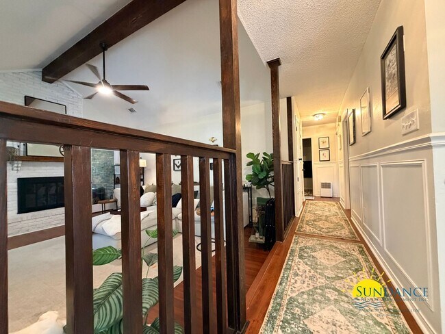 Building Photo - 541 E Timberlake Dr