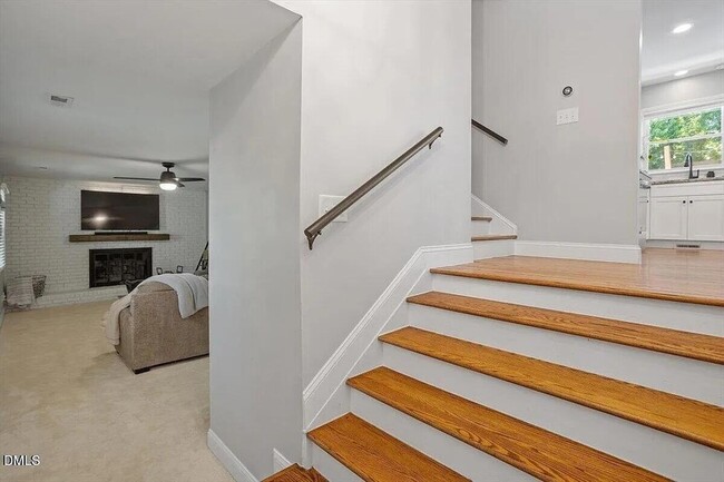 Building Photo - 5408 Farley Dr
