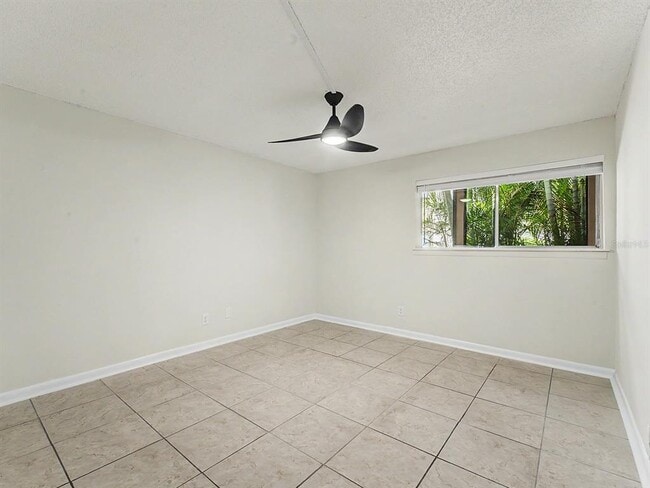 Building Photo - 6314 Newtown Cir