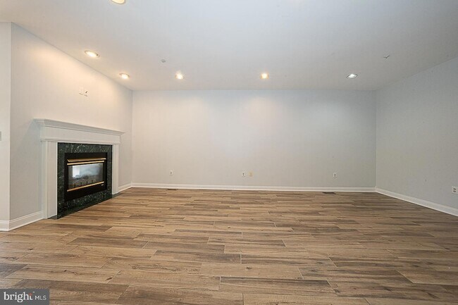 Building Photo - 757 Whitetail Cir