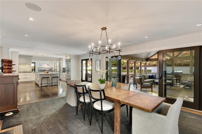 Building Photo - 1100 Kingston Dr NE