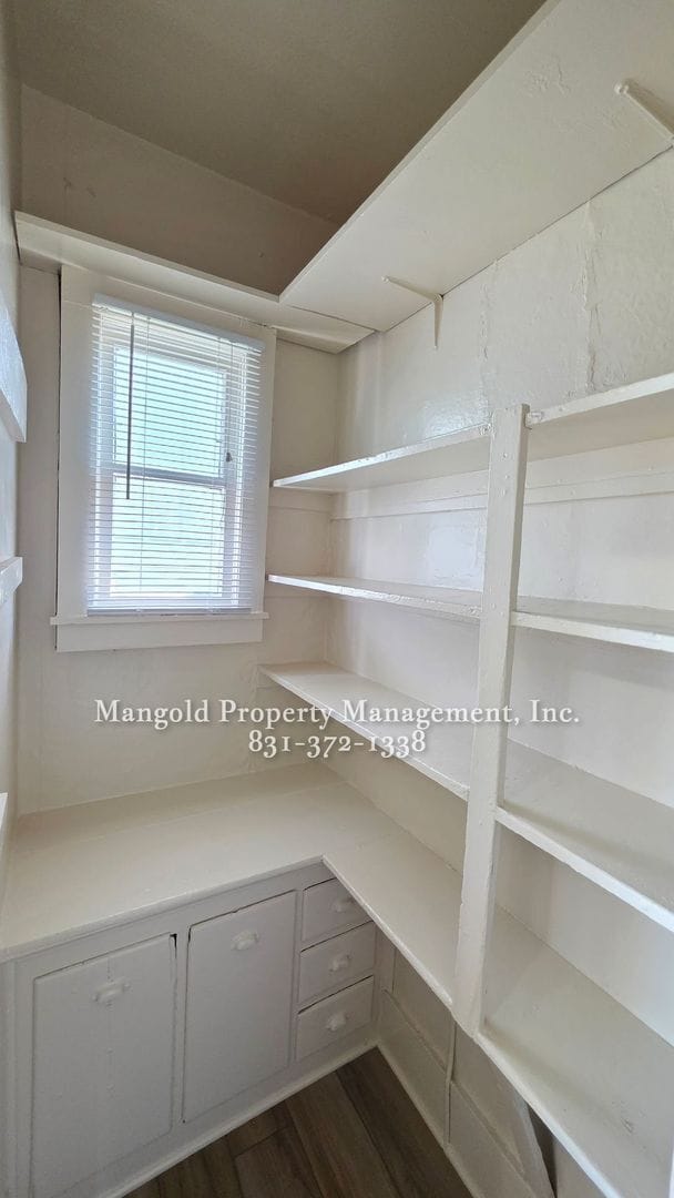 Building Photo - 2 Bed 1 Bath  New Monterey Home with Scenic Bay Views and Spacious Yard