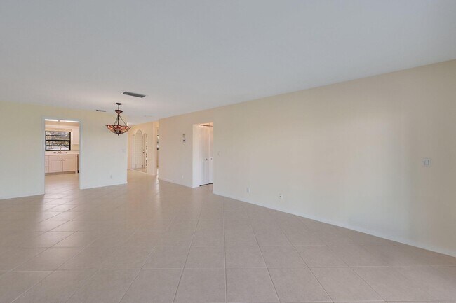 Building Photo - 200 Intracoastal Pl