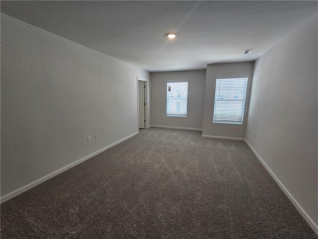 Building Photo - 27 Berryville Dr