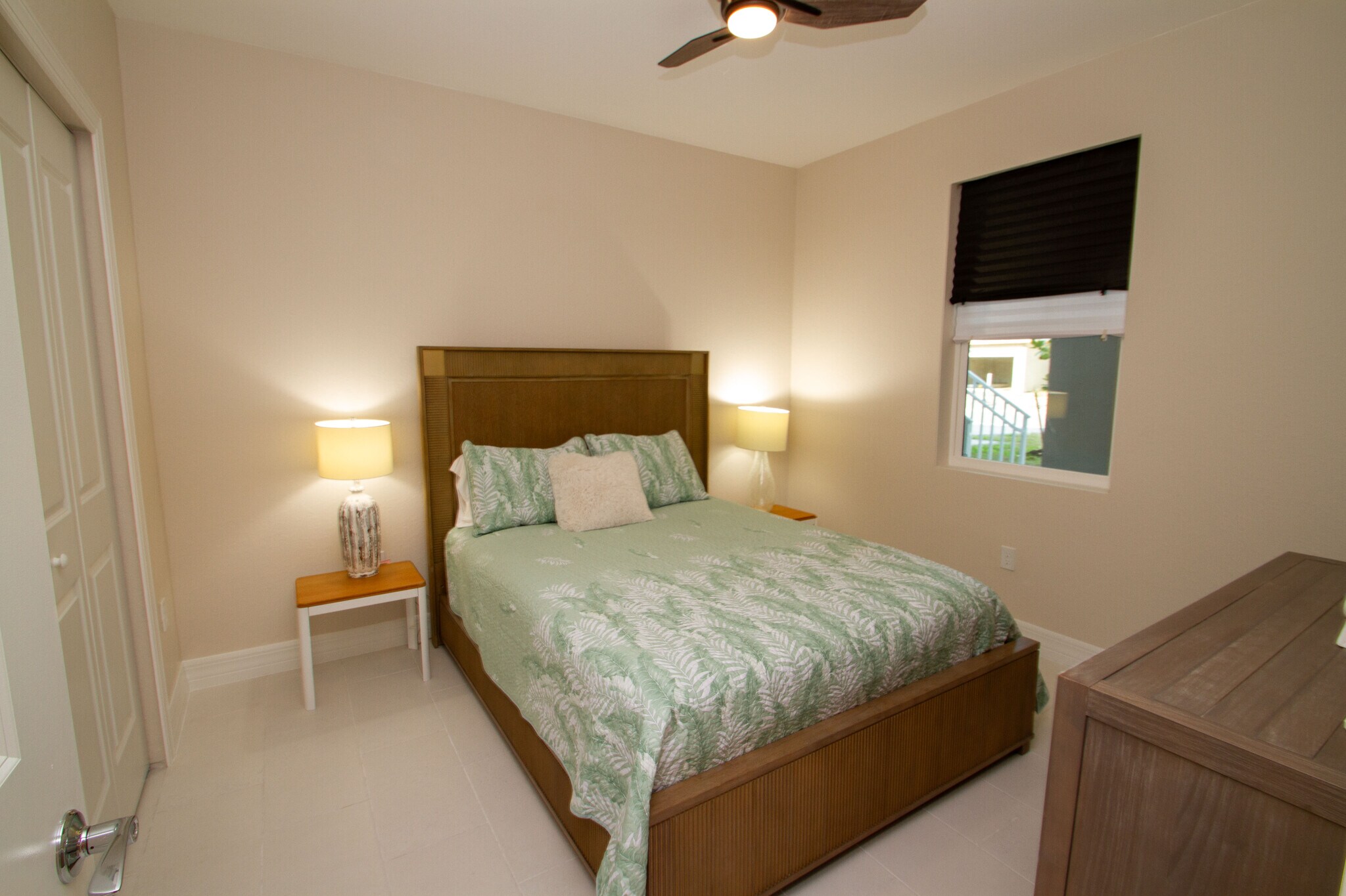 Guest Bedroom - 262 Indies Dr E