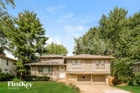 Building Photo - 8000 E 93rd Terrace
