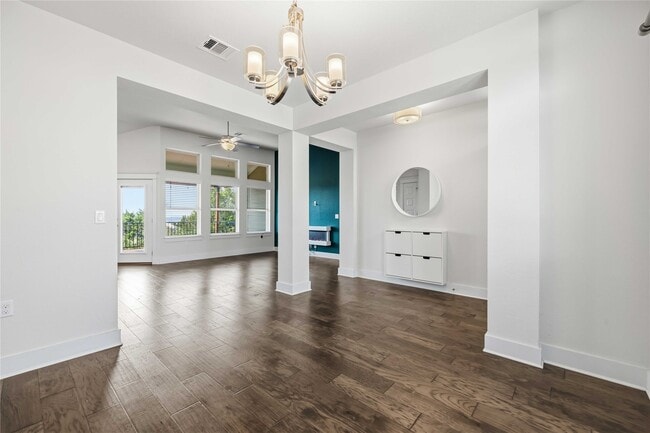Building Photo - 1722 Rowdy Loop