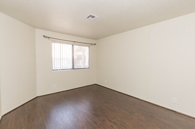 Building Photo - Now Available for Rent 2 Bedroom at Vizcaya