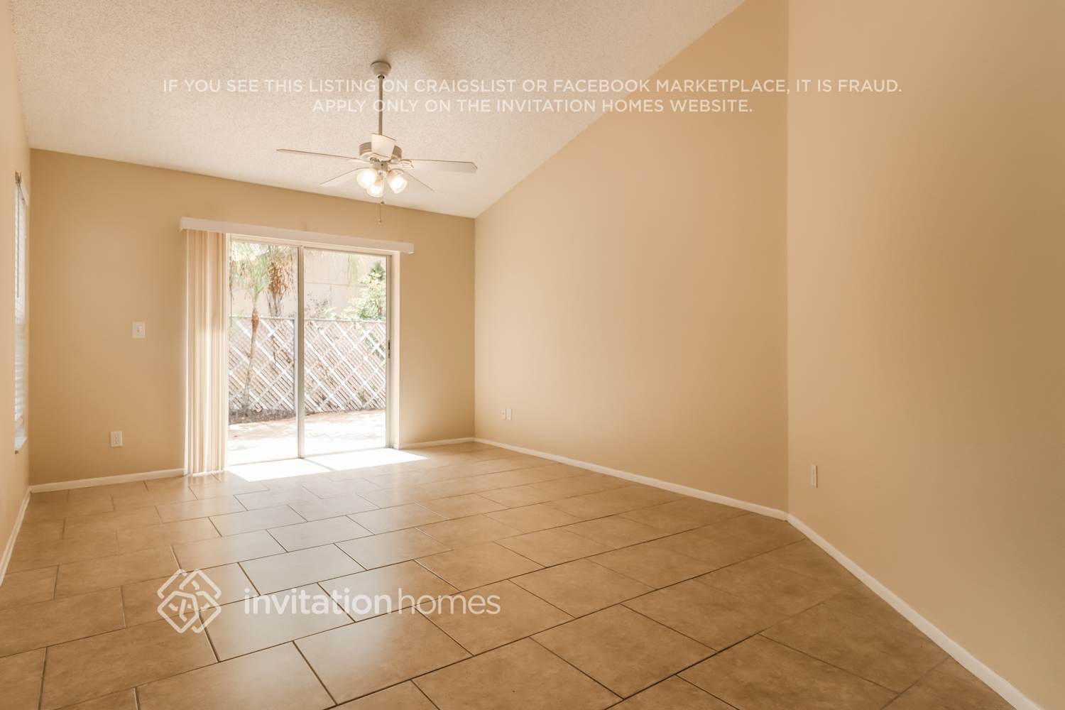 Building Photo - 3700 Montclair Dr