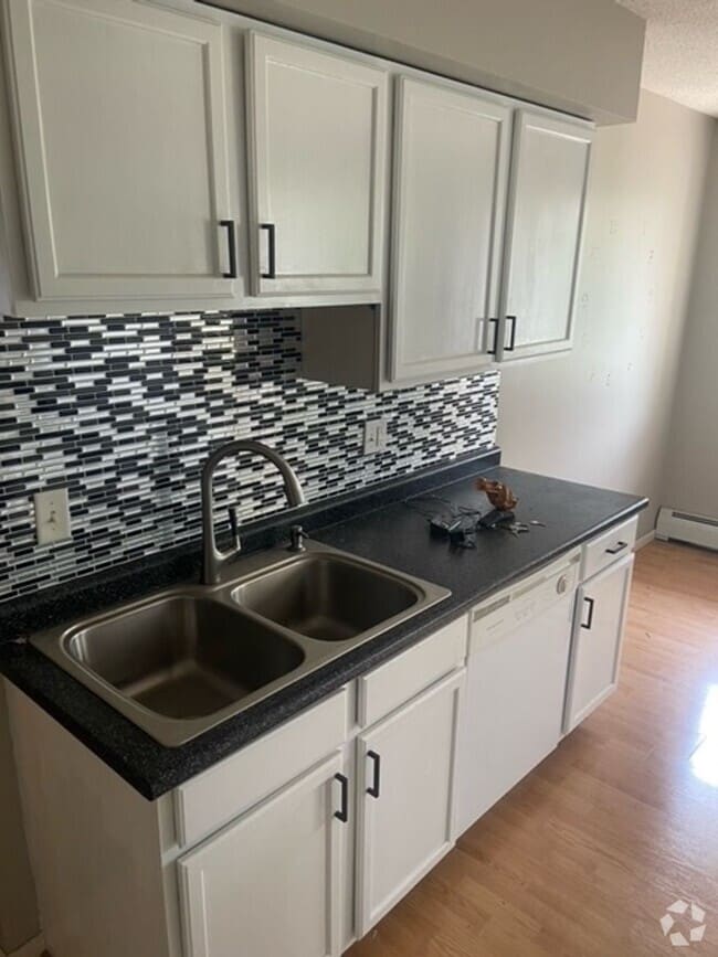 Building Photo - Cozy Two-Bedroom Condo in New Hope for 1,3...