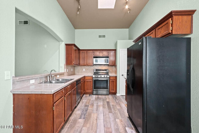 Building Photo - 12733 Tierra Salas Dr